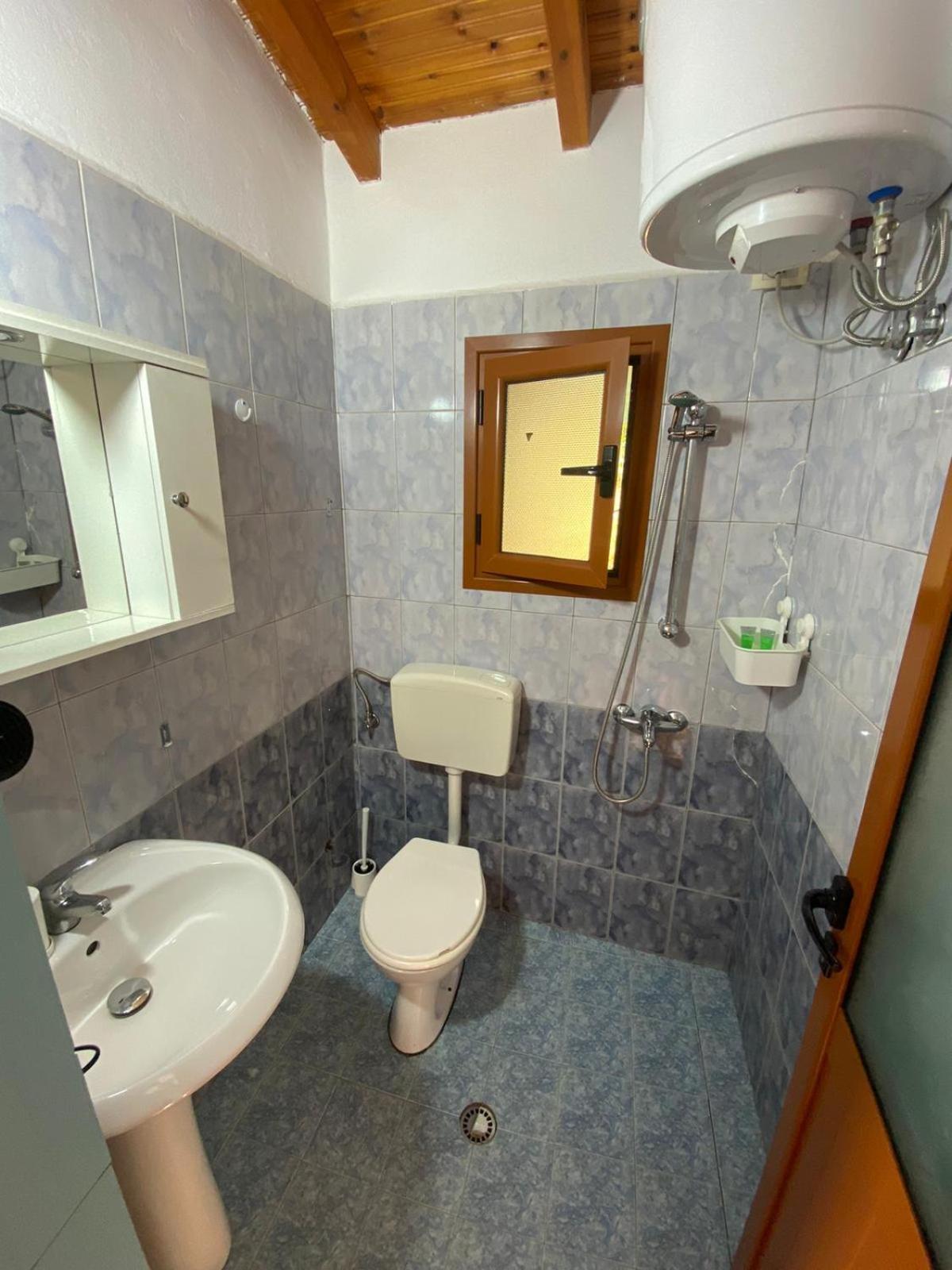 Sea View Apartments Vlorë Exterior foto